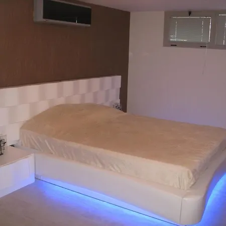 Boyalik Demirel & Hotell