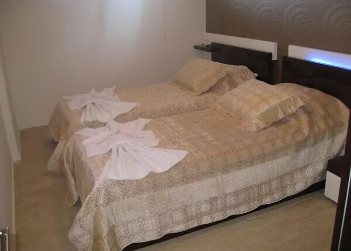 Boyalik Demirel & Отель *