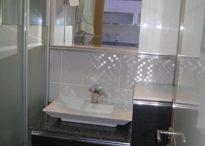 Boyalik Demirel & Отель Кешме