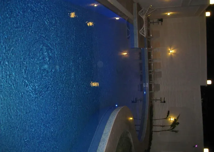 Boyalik Demirel & Отель *