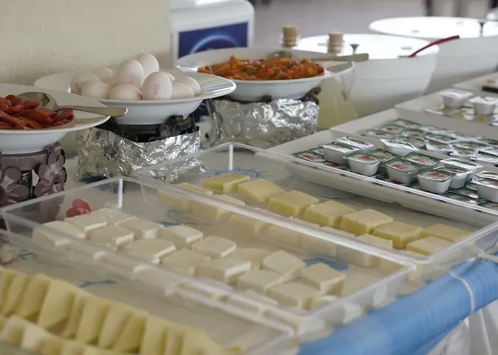 Отель Boyalik Demirel & *