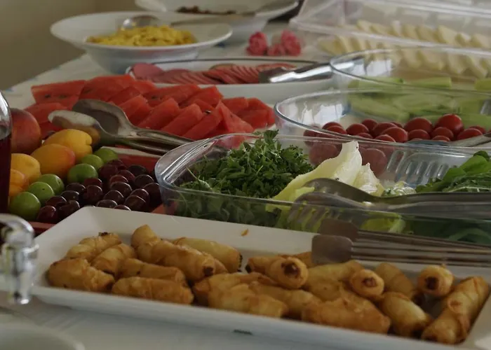 Boyalik Demirel & Отель Кешме